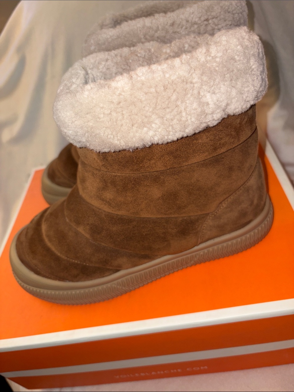 NWT VOILE BLANCHE Pan Genuine Shearling Lined Bootie in Brown - Picture 14 of 16
